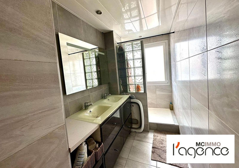 Appartement - 64 m² - 4 pièces