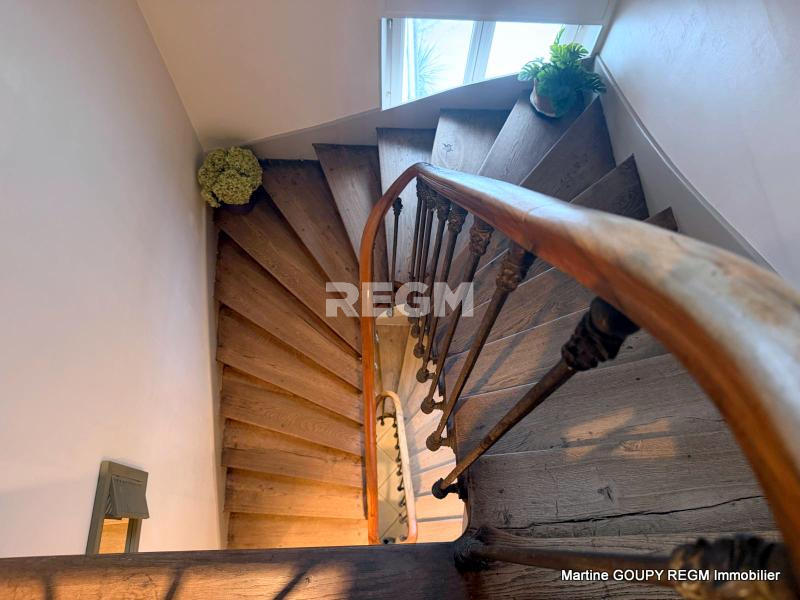 Propriété - 164 m² - 7 pièces