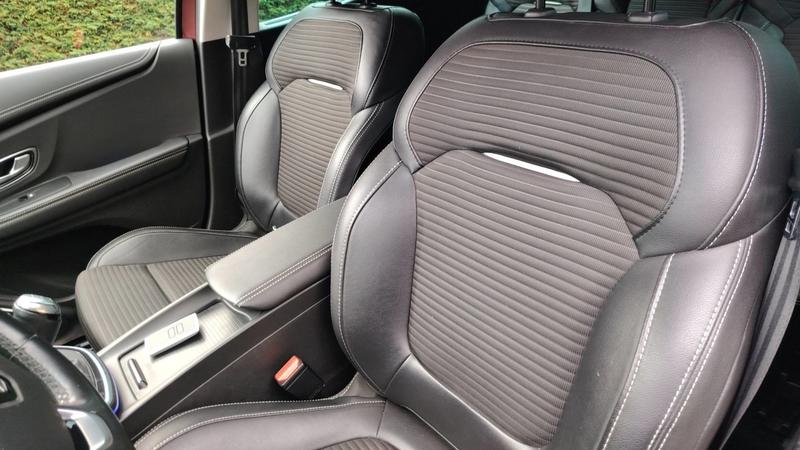 Renault Scénic Grand 1.7 Blue dCi 150 Business Intens - 7 places