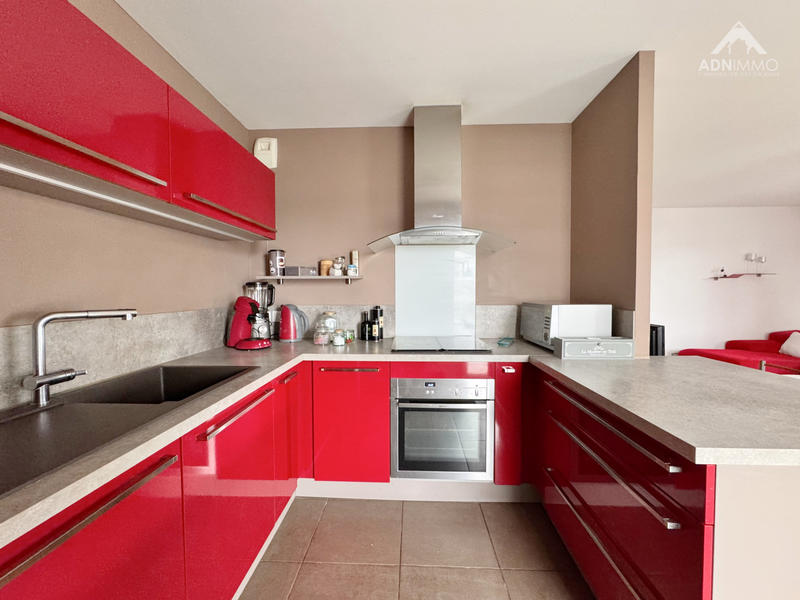 Appartement - 77 m² - 3 pièces