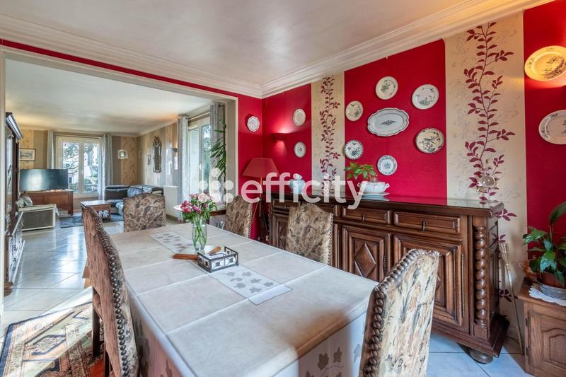 Pavillon - 130 m² - 6 pièces