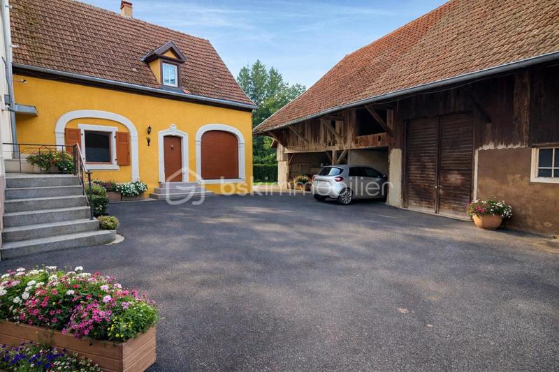 Maison - 309 m² - 17 pièces