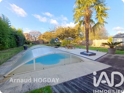 Maison - 196 m² - 7 pièces