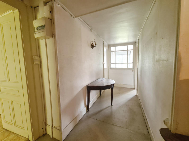 Maison - 220 m² - 8 pièces