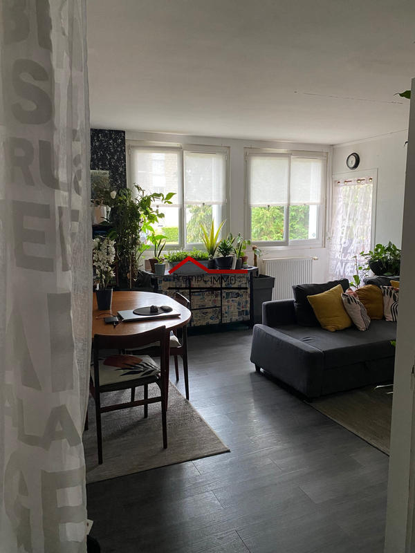 Appartement - 90 m² - 5 pièces