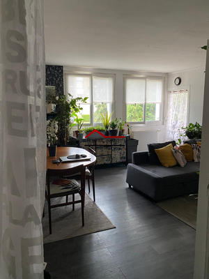 Appartement - 90 m² - 5 pièces