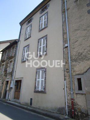 Maison - 213 m² - 6 pièces