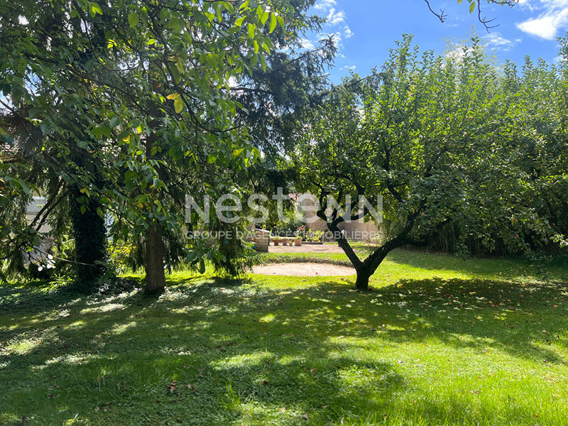 Maison - 221 m² - 7 pièces