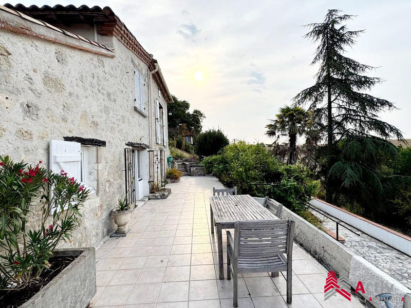 Maison - 91 m² - 4 pièces