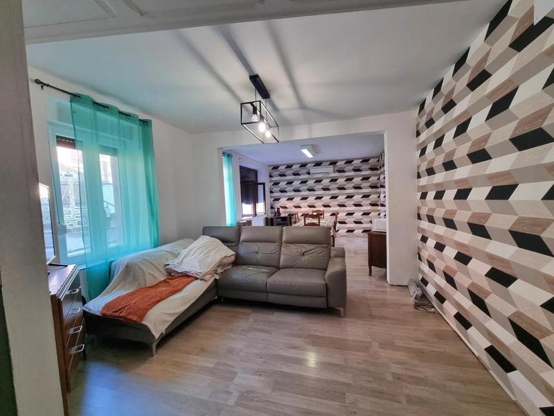 Maison - 296 m² - 13 pièces