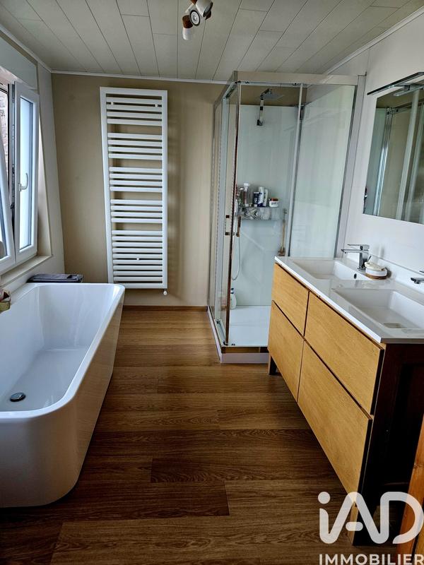 Maison - 140 m² - 7 pièces