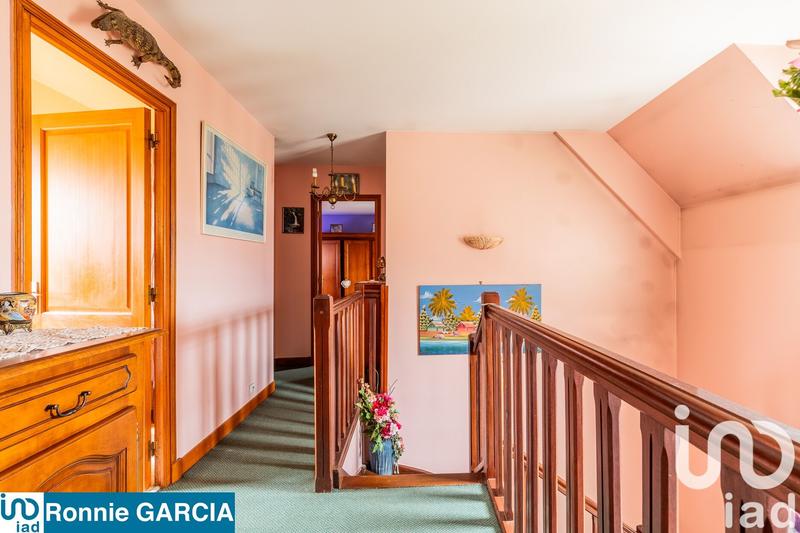 Maison - 176 m² - 7 pièces