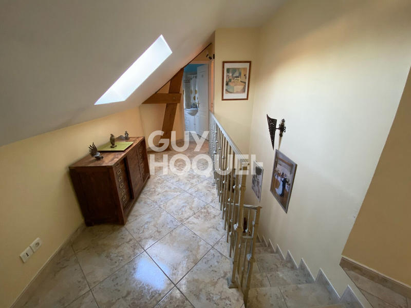 Maison - 140 m² - 8 pièces