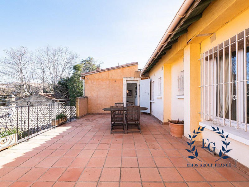 Maison - 252 m² - 7 pièces