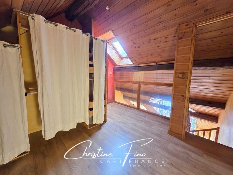 Appartement - 114 m² - 6 pièces