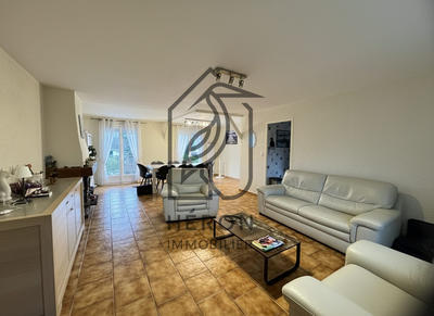 Maison - 100 m² - 6 pièces