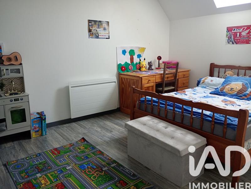 Maison - 201 m² - 7 pièces