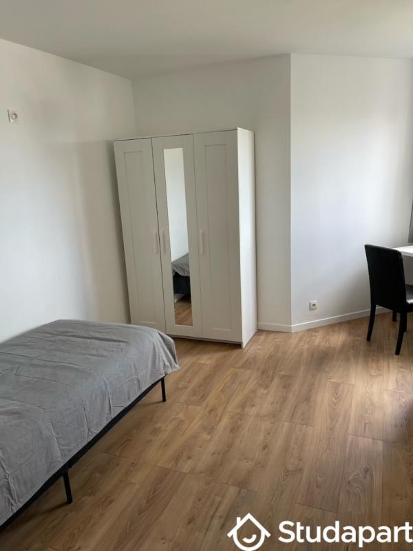 Chambre - 10 m² - 1 pièce