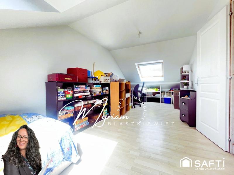 Maison - 166 m² - 8 pièces