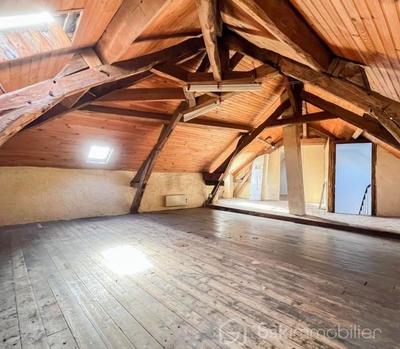 Maison de ville - 206 m² - 12 pièces