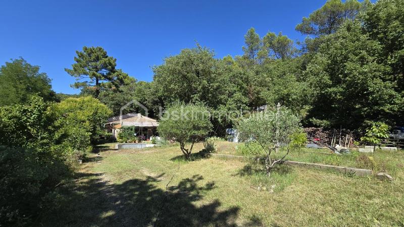 Maison traditionnelle - 136 m² - 5 pièces