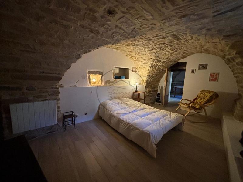 Maison de village - 162 m² - 9 pièces