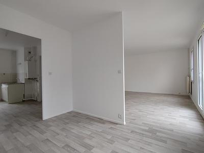 Appartement - 103 m² - 5 pièces