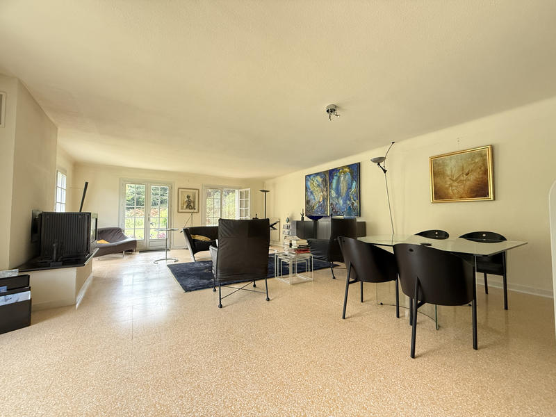 Mas - 260 m² - 6 pièces