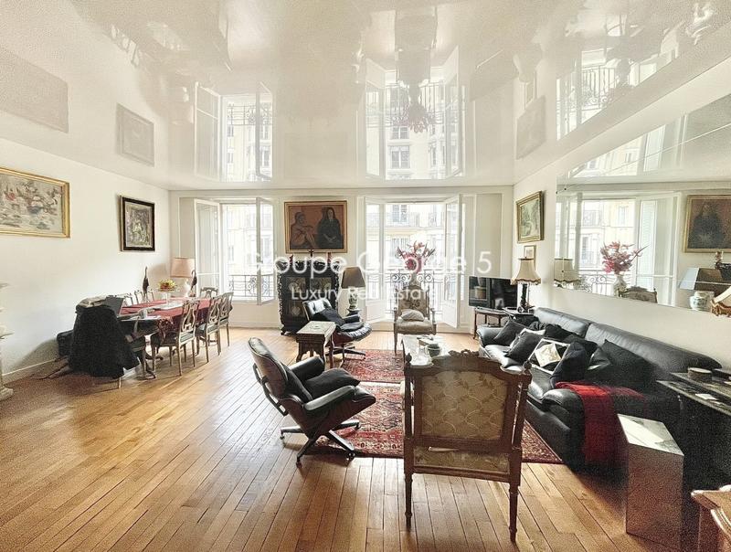 Chambre - 87 m² - 2 pièces