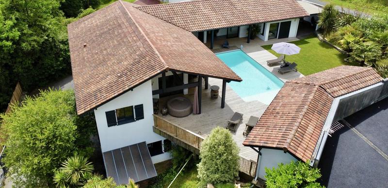 Maison d'architecte - 220 m² - 7 pièces