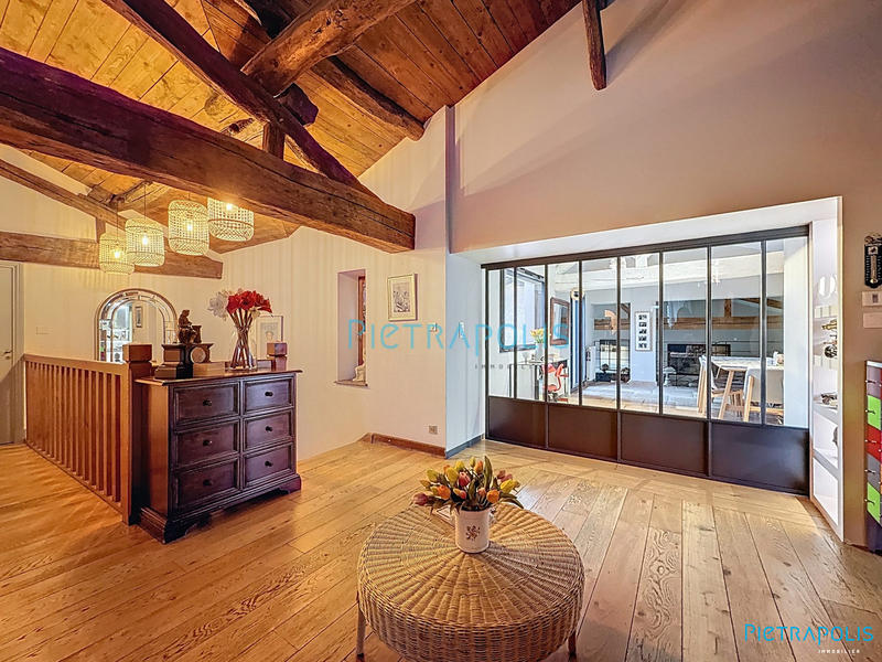 Maison ancienne - 350 m² - 13 pièces