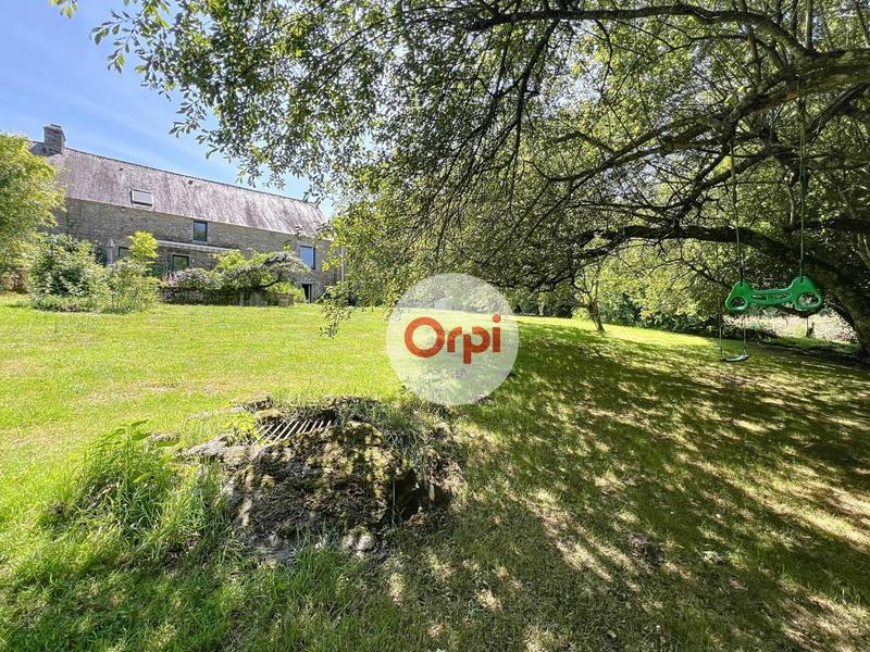 Maison - 234 m² - 5 pièces