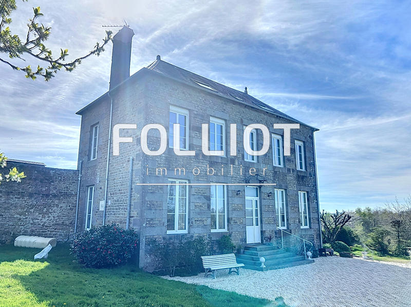 Maison - 180 m² - 7 pièces