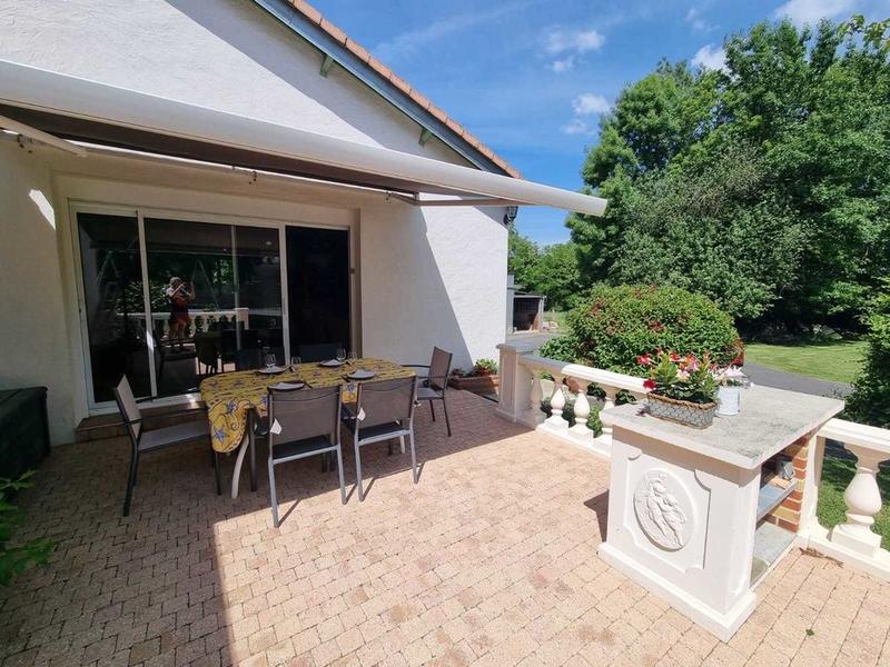 Propriété - 206 m² - 8 pièces