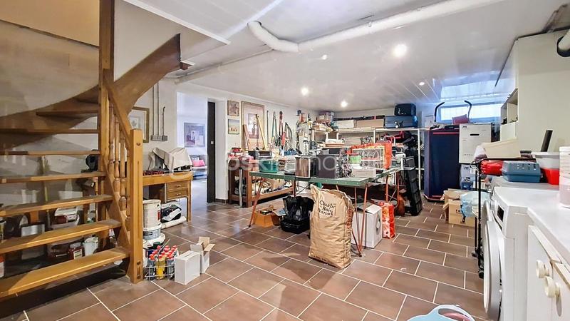 Maison - 137 m² - 6 pièces