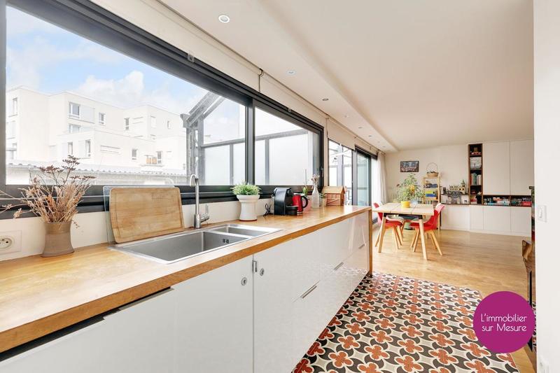 Penthouse - 80 m² - 3 pièces