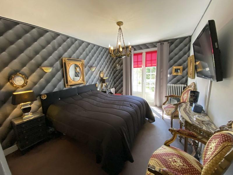 Appartement - 556 m² - 20 pièces