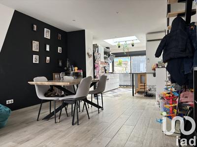 Maison de ville - 80 m² - 4 pièces