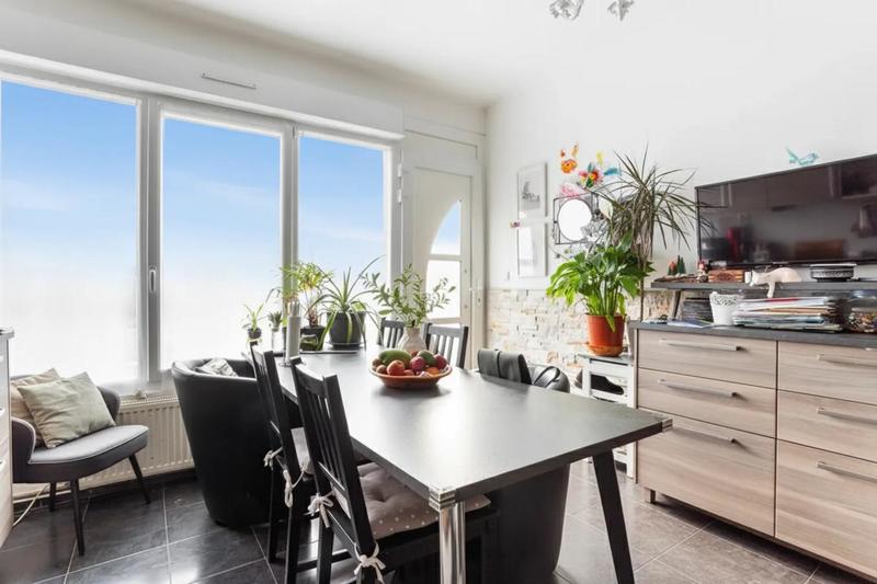 Maison - 153 m² - 7 pièces