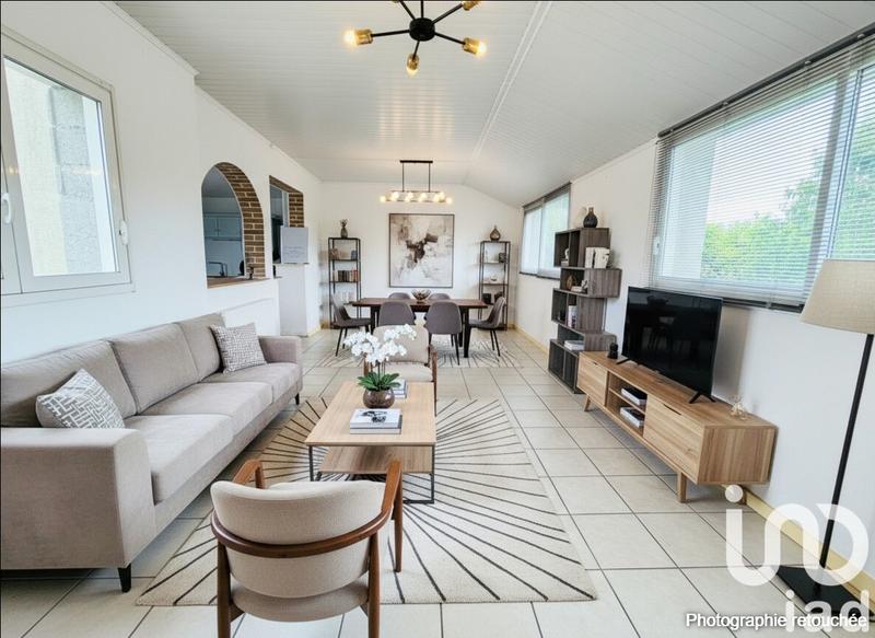 Maison - 210 m² - 7 pièces