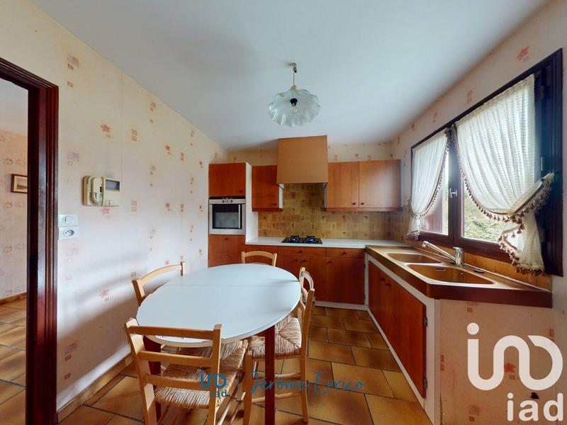 Maison - 95 m² - 5 pièces