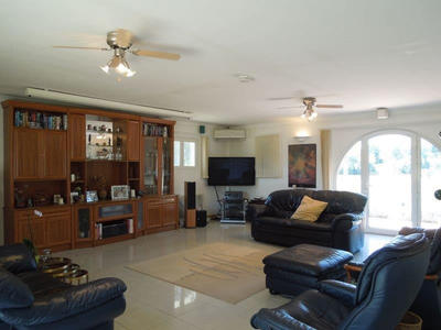 Villa - 195 m² - 6 pièces