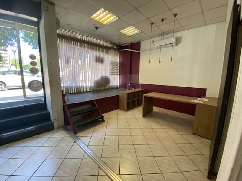 Local commercial - 51 m² - 2 pièces