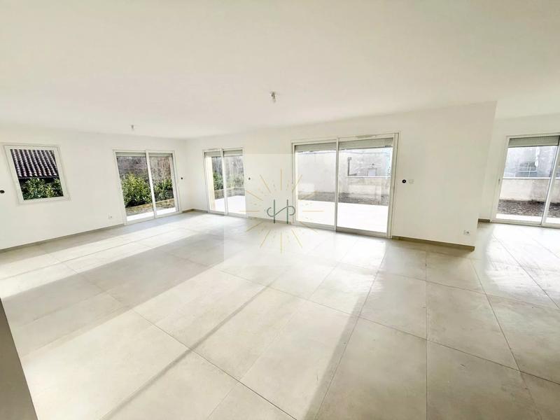 Maison - 118 m² - 4 pièces