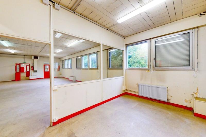 Immeuble - 2 747 m²