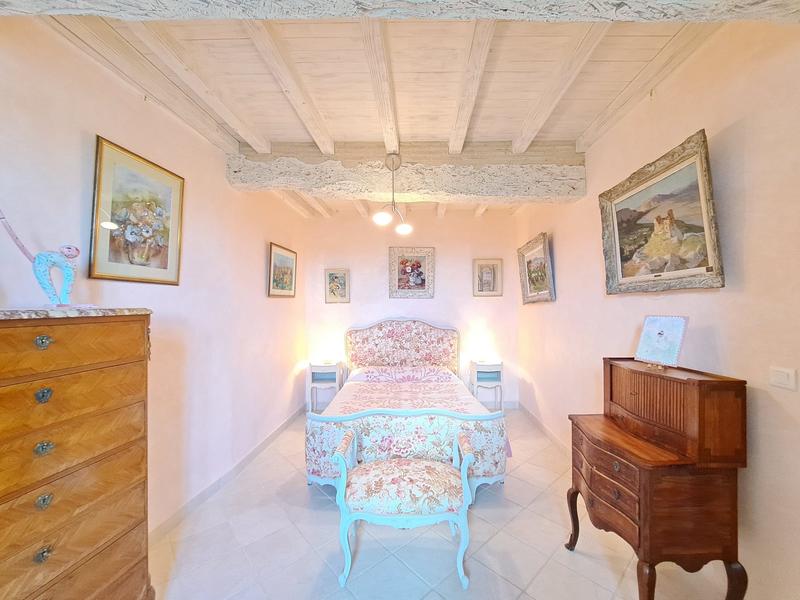Maison - 295 m² - 7 pièces
