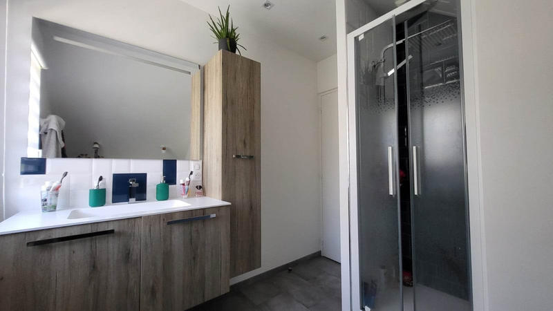 Maison - 185 m² - 5 pièces