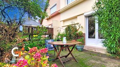 Maison jumelée - 72 m² - 4 pièces