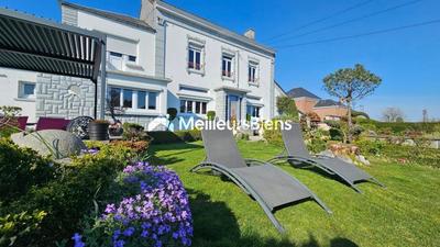 Maison - 164 m² - 7 pièces