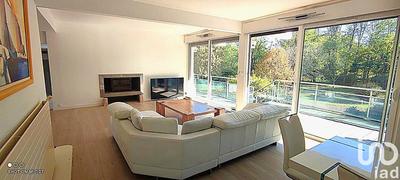 Maison - 226 m² - 7 pièces